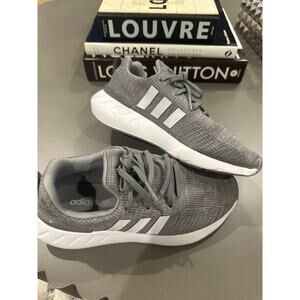 Adidas Tennis Shoes, 4K